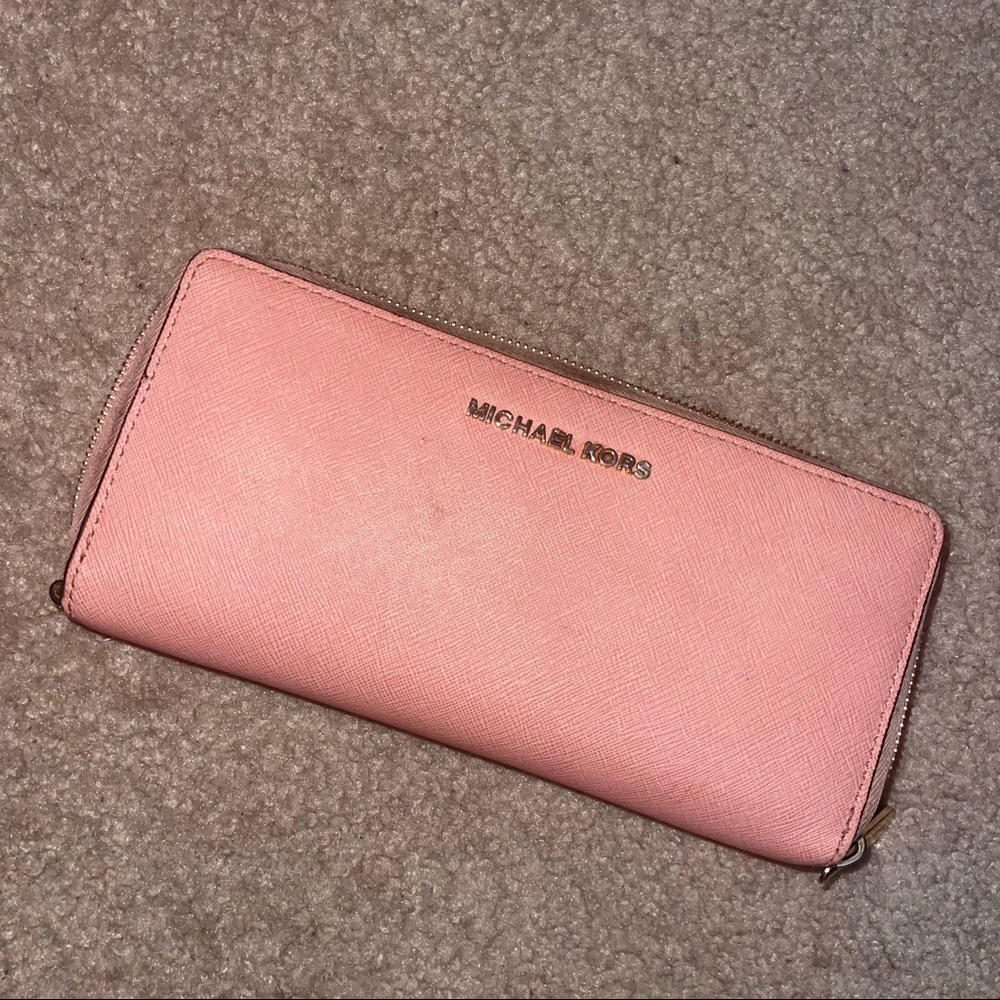 Michael Kors Jet Set Wallet